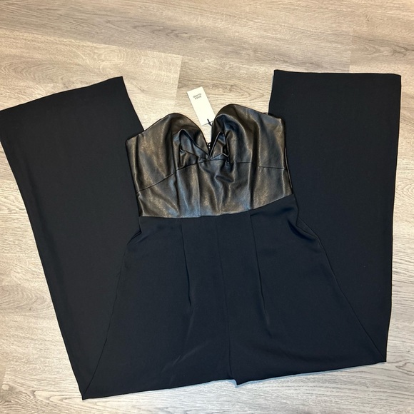 River Island black jumpsuit - Picture 2 of 4